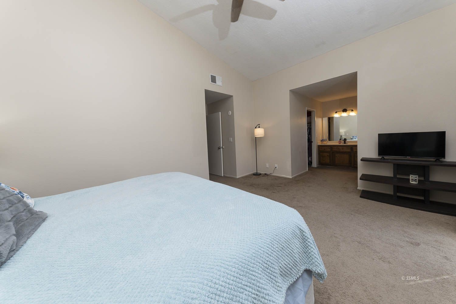 921 Randall Street Ridgecrest, CA 93555 - Photo 20 of 45