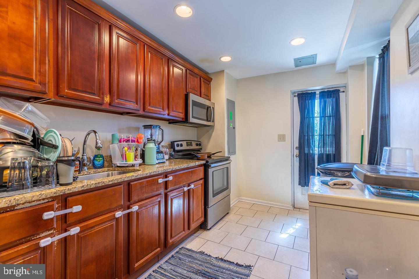 1235 North Bond Street Baltimore, MD 21213 - Photo 6 of 19