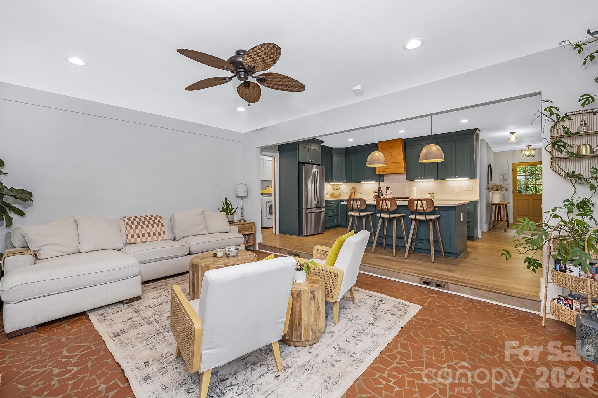 6213 Sharon Road Charlotte, NC 28210 - Photo 9 of 48