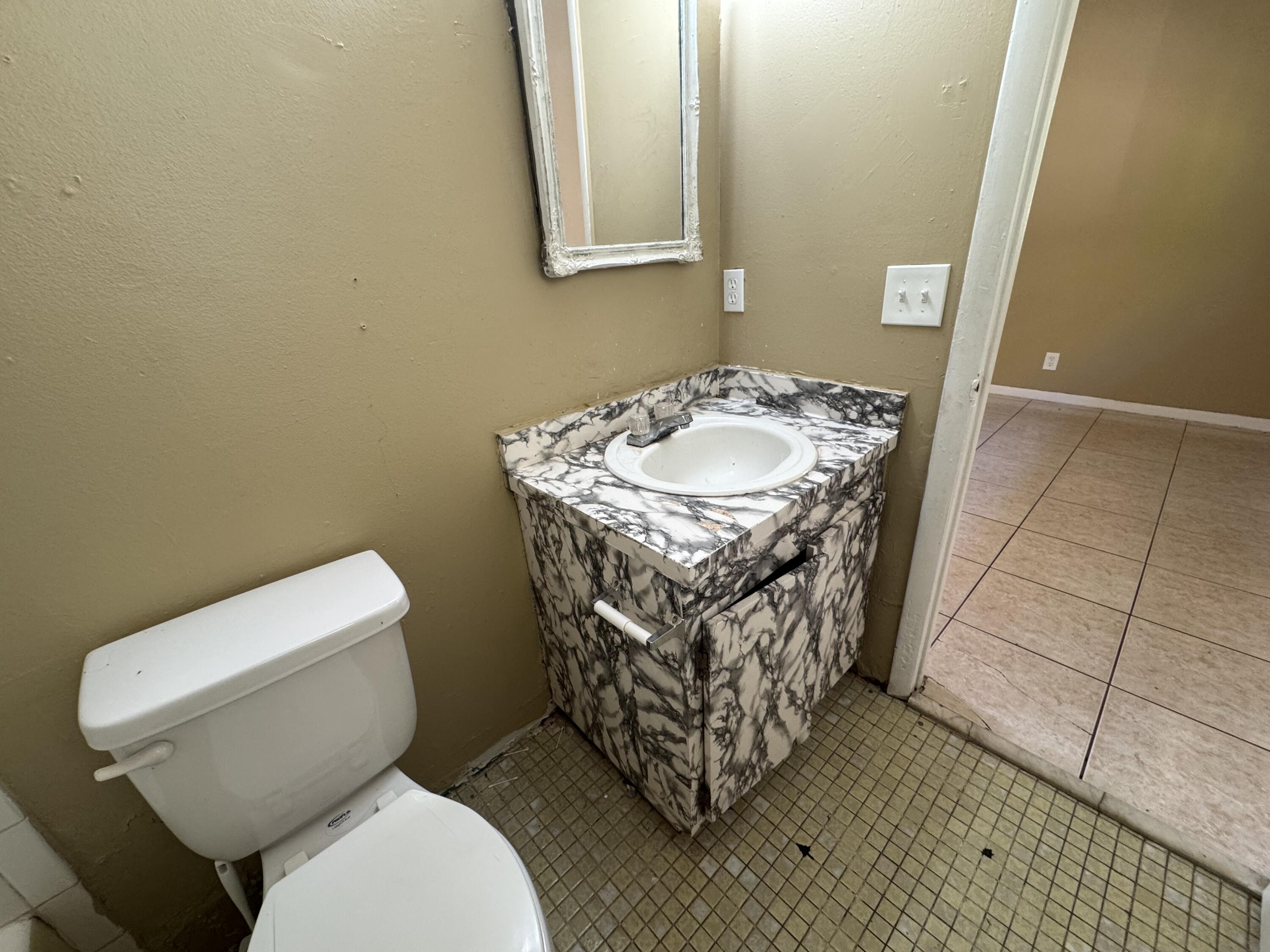 3660 Coconut Road Palm Springs, FL 33461 - Photo 8 of 12 IMG_6233 (1)