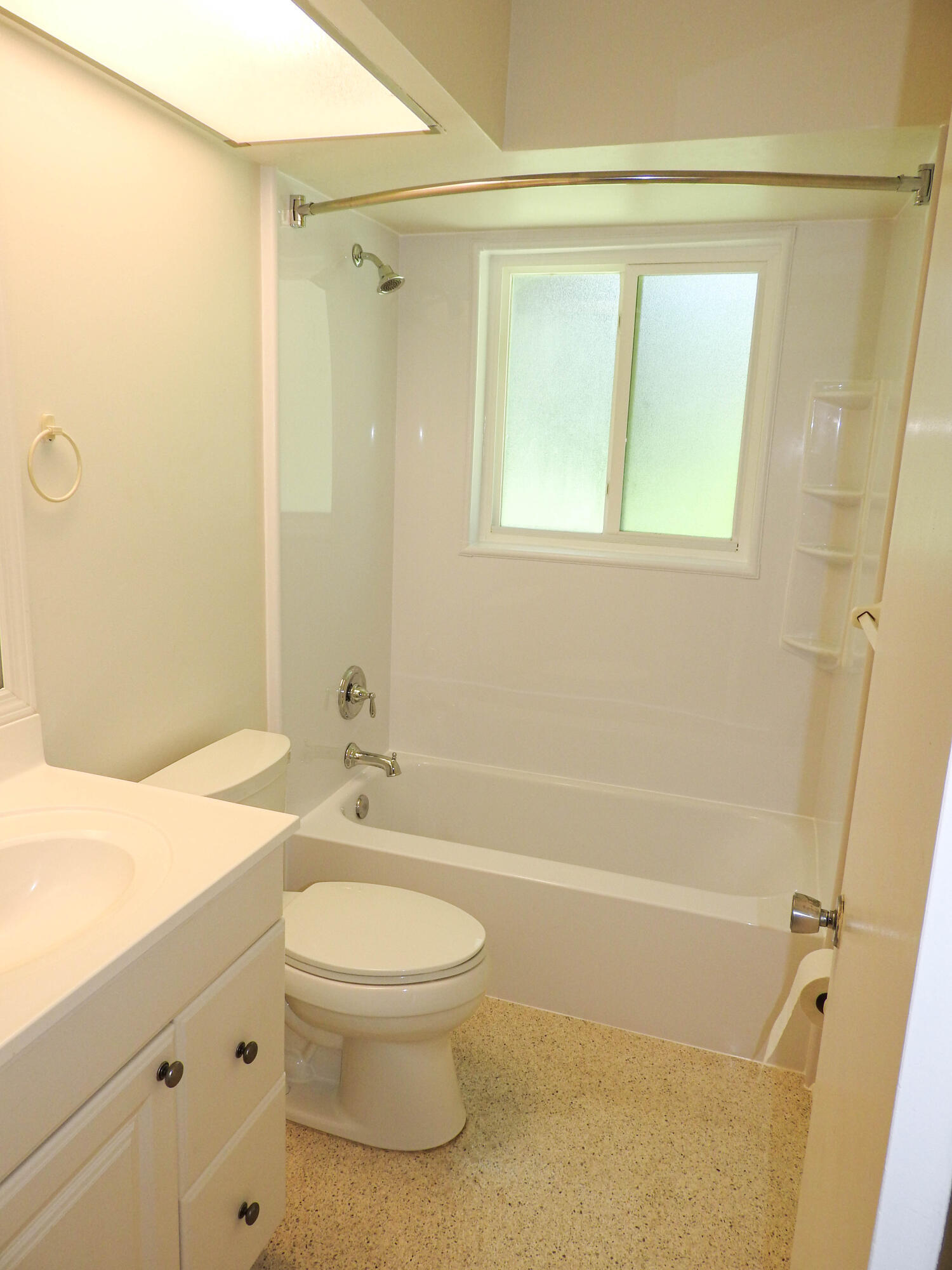 1232 Cabana Road, Unit 3 Singer Island, FL 33404 - Photo 13 of 17 1232 Cabana Road