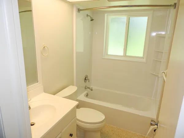 $2,000 | 1232 Cabana Road, Unit 3, Singer Island, FL 33404