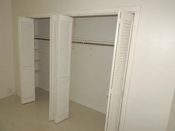 $2,000 | 1232 Cabana Road, Unit 3, Singer Island, FL 33404