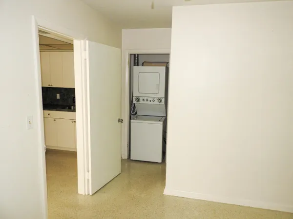 $2,000 | 1232 Cabana Road, Unit 3, Singer Island, FL 33404