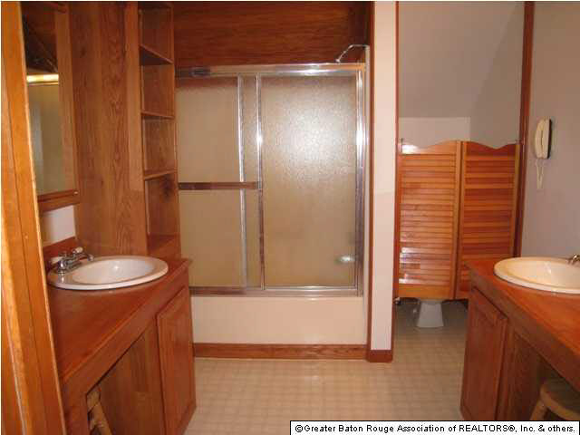 11179 Stringer Bridge Road St. Amant, LA 70774 - Photo 15 of 25 Gallery Image 15