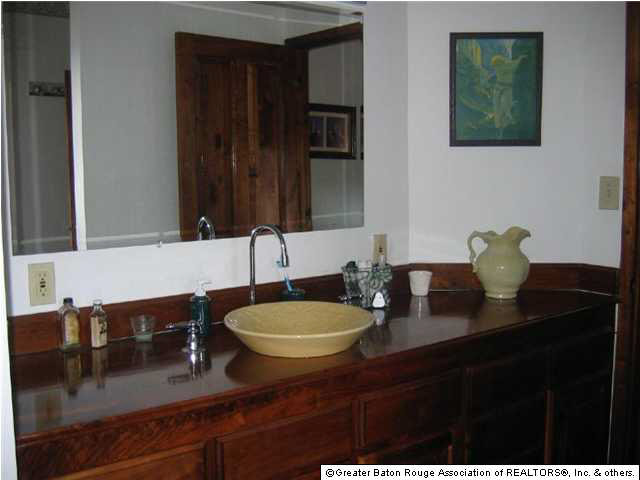 11179 Stringer Bridge Road St. Amant, LA 70774 - Photo 16 of 25 Gallery Image 16
