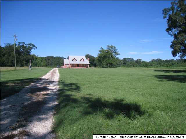 11179 Stringer Bridge Road St. Amant, LA 70774 - Photo 2 of 25 Gallery Image 2