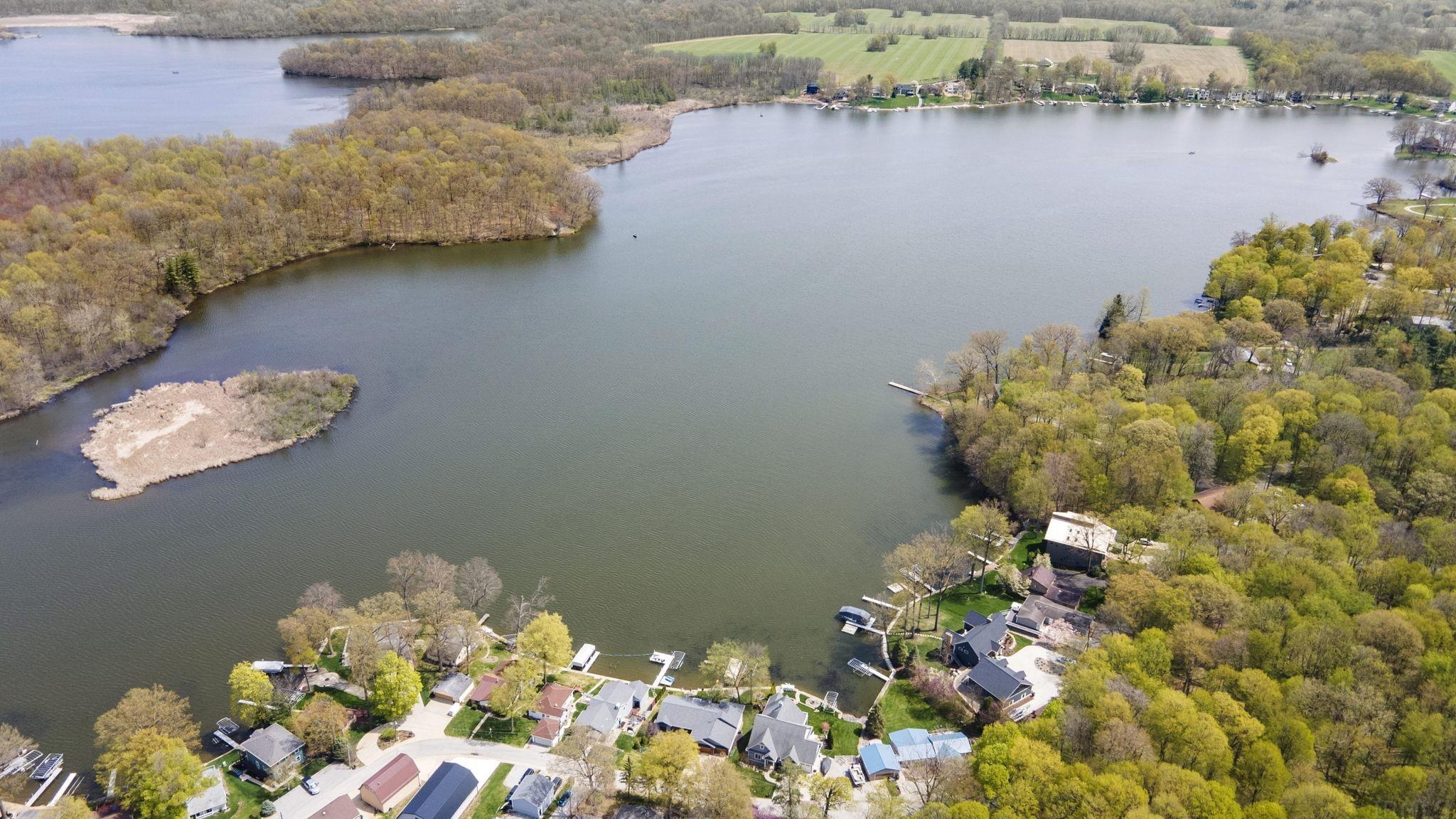 1117 Pleasant Point Rome City, IN 46784 - Photo 3 of 36