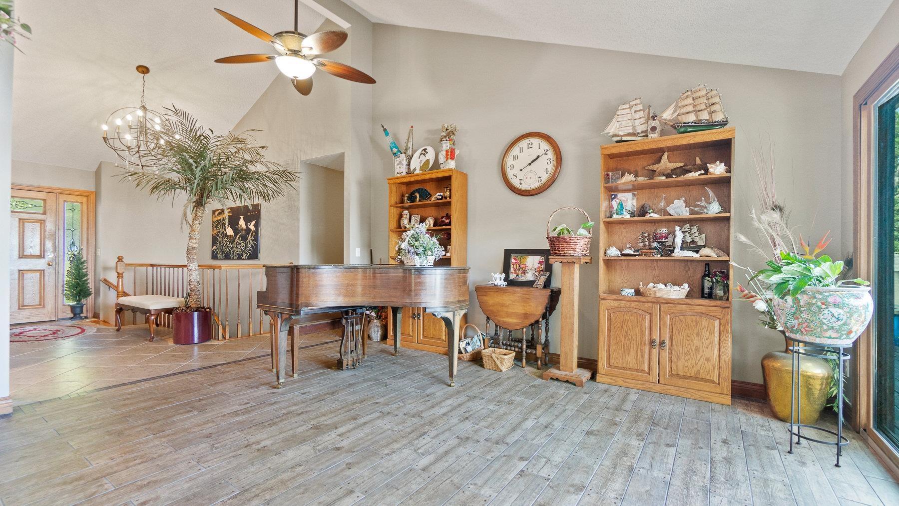 1117 Pleasant Point Rome City, IN 46784 - Photo 10 of 36