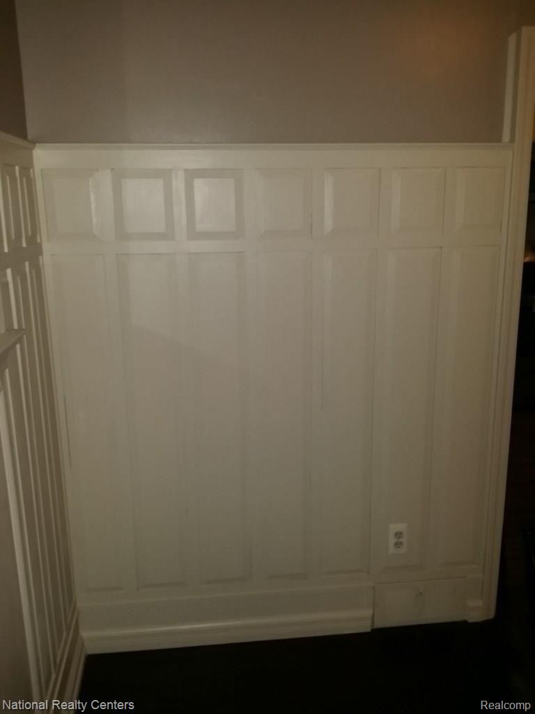 14884 Greenview Road Detroit, MI 48223 - Photo 7 of 17 20141114_173512.jpg