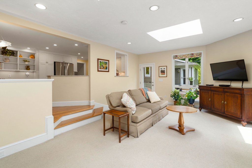28 Brooks Road Wayland, MA 01778 - Photo 16 of 42 Gallery Image 16