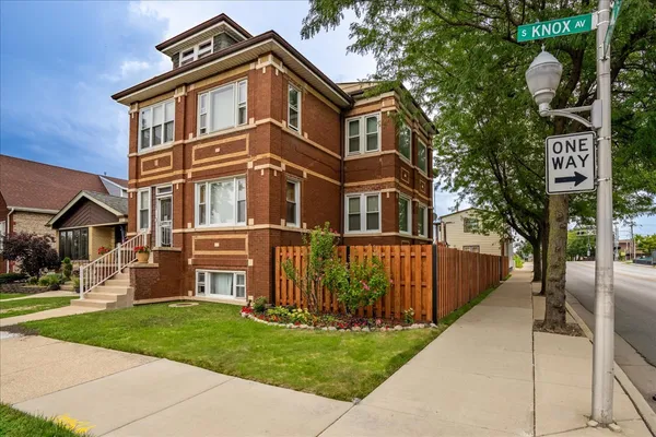 $1,350 | 6657 South Knox Avenue, Unit G, Chicago, IL 60629