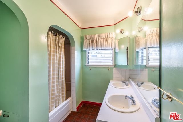 $880,000 | 1256 Vista Court, Glendale, CA 91205