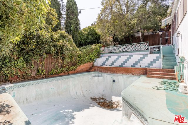 $880,000 | 1256 Vista Court, Glendale, CA 91205