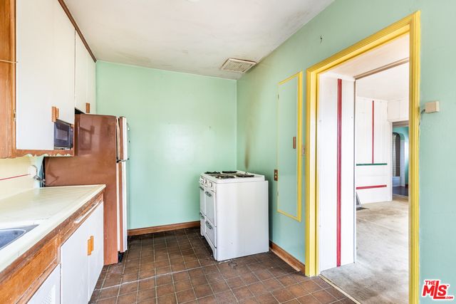 $880,000 | 1256 Vista Court, Glendale, CA 91205