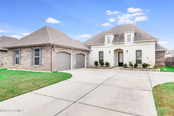 $2,500 | 110 Grandmark Street, Lafayette, LA 70506