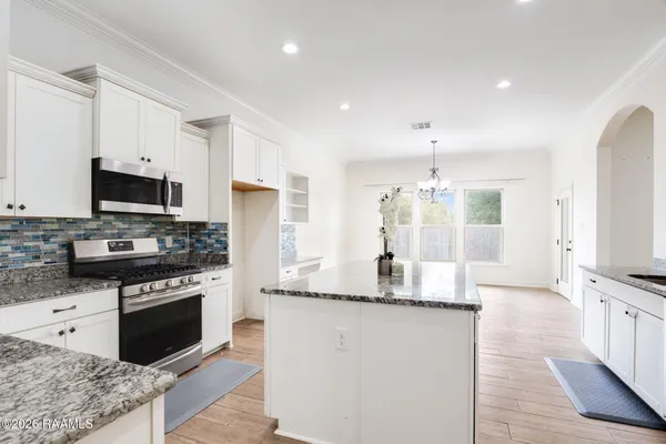 $2,500 | 110 Grandmark Street, Lafayette, LA 70506