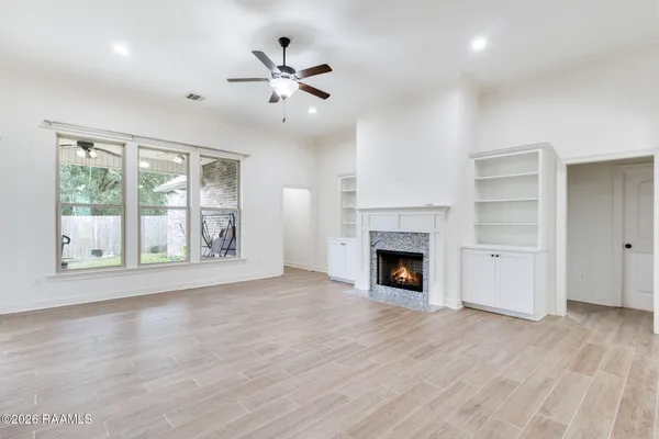 $2,500 | 110 Grandmark Street, Lafayette, LA 70506