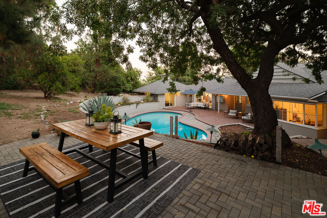 1955 Windover Road Pasadena, CA 91107 - Photo 71 of 73