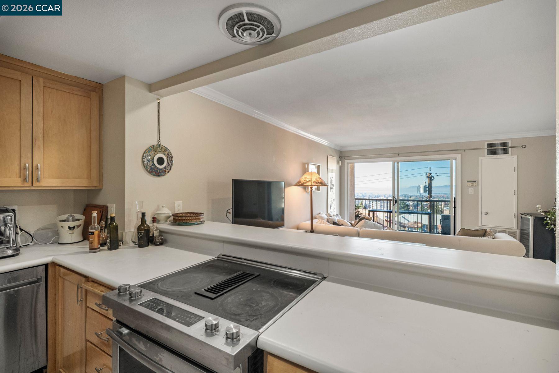 2 Panoramic Way, Unit 304 Berkeley, CA 94704 - Photo 10 of 43