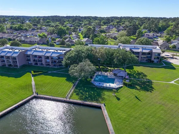 $219,000 | 15575 Marina Drive, Unit 123A, Montgomery, TX 77356