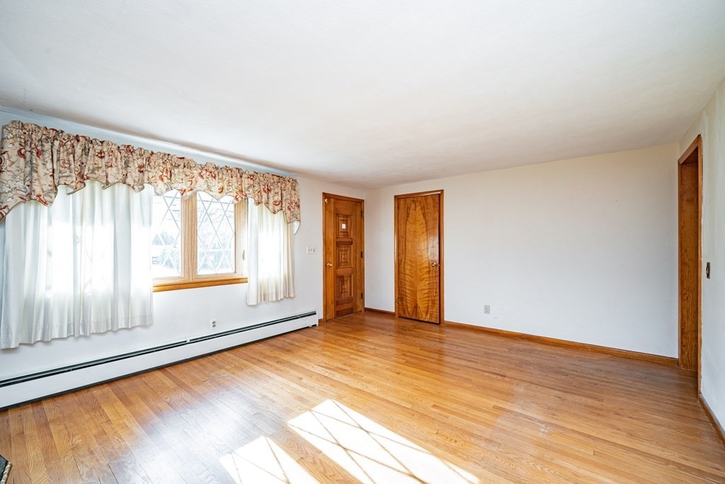 231 Paper Mill Road Westfield, MA 01085 - Photo 11 of 39 Gallery Image 11