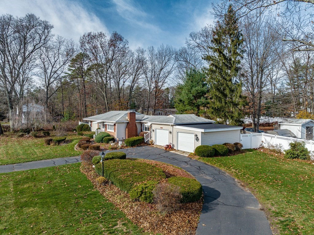 231 Paper Mill Road Westfield, MA 01085 - Photo 4 of 39 Gallery Image 4