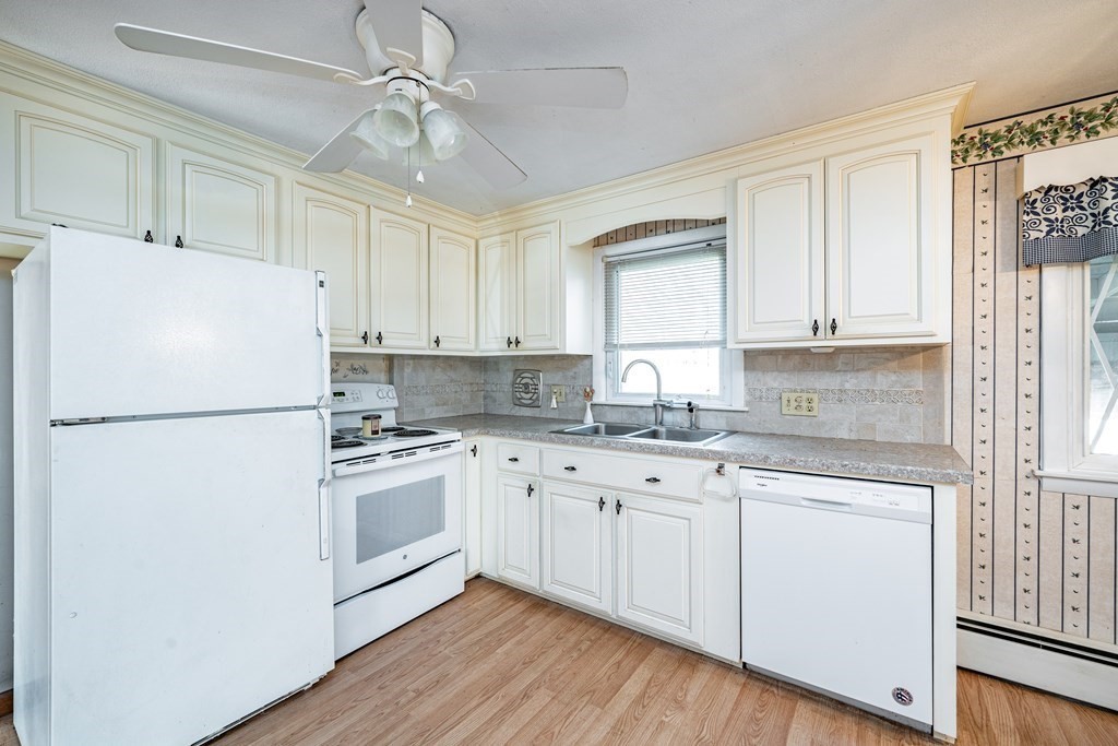 231 Paper Mill Road Westfield, MA 01085 - Photo 5 of 39 Gallery Image 5