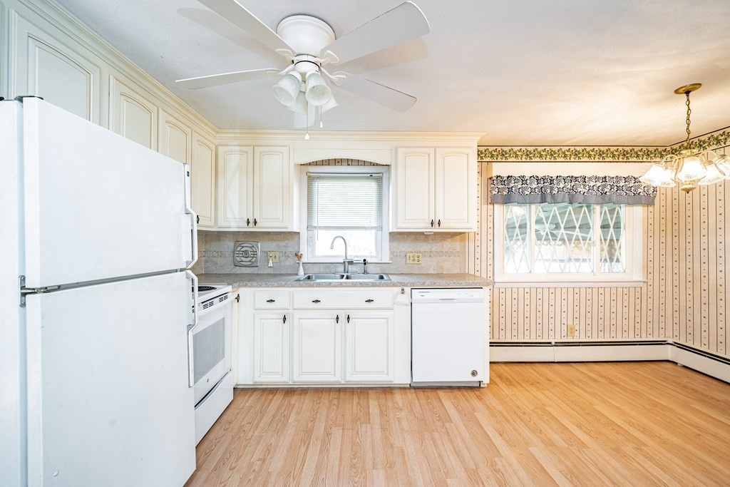 231 Paper Mill Road Westfield, MA 01085 - Photo 8 of 39 Gallery Image 8