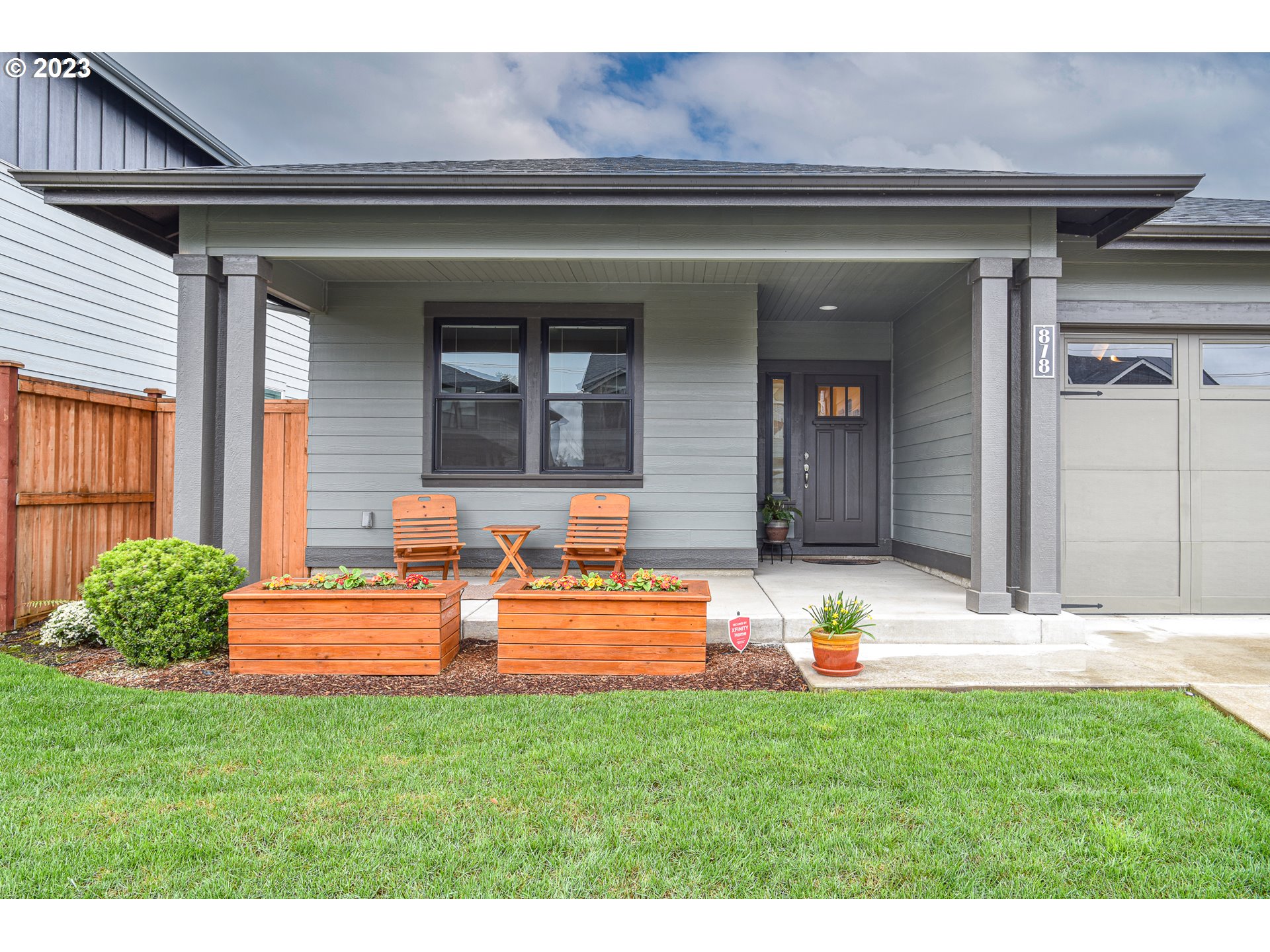 878 Tyson Lane Eugene, OR 97404 - Photo 2 of 39 a view of front of a house with a yard