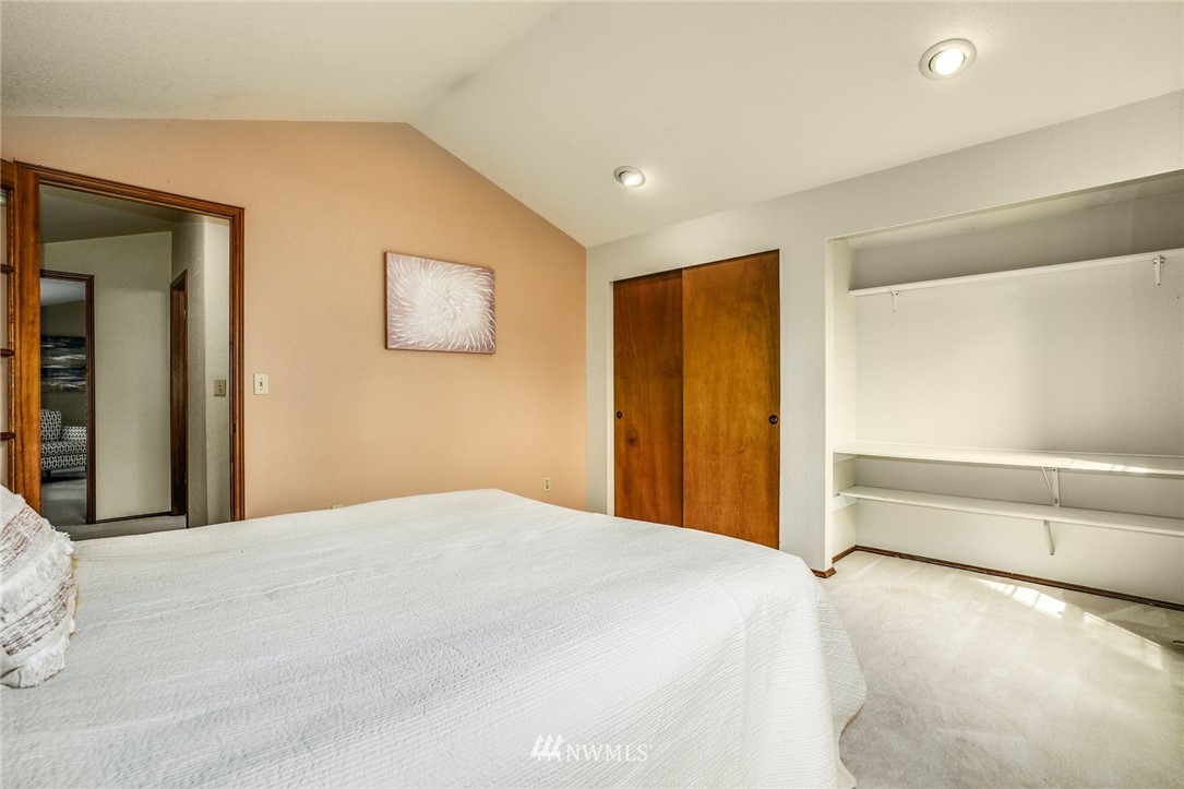 14311 166th Place Southeast Renton, WA 98059 - Photo 19 of 32