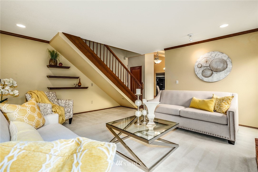14311 166th Place Southeast Renton, WA 98059 - Photo 5 of 32