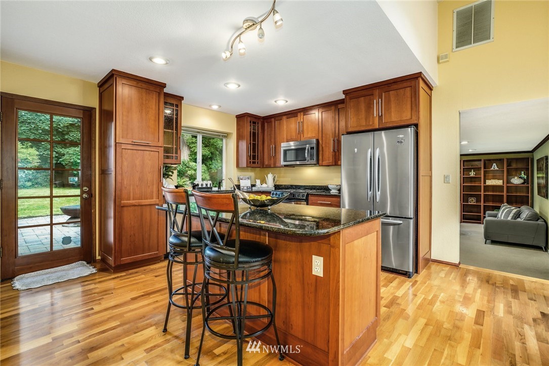 14311 166th Place Southeast Renton, WA 98059 - Photo 8 of 32