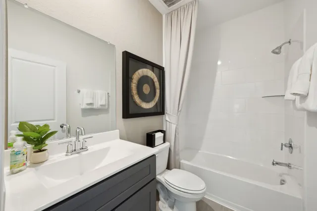 $326,210 | 6926 Bens Landing, Cove, TX 77523