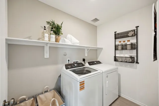 $326,210 | 6926 Bens Landing, Cove, TX 77523