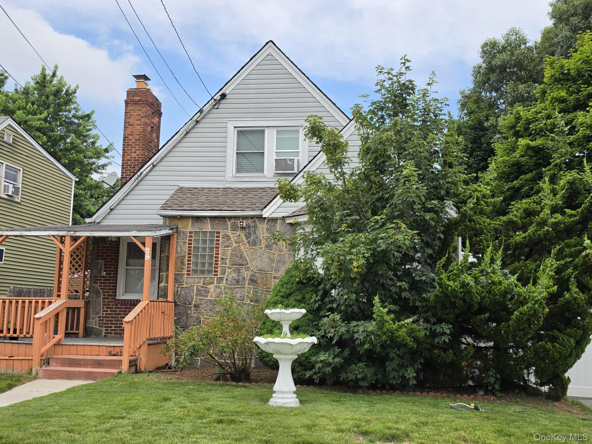 25 Gold Street Valley Stream, NY 11580 - Photo 3 of 3