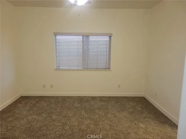 $1,950 | 16751 Silica Drive, Victorville, CA 92395