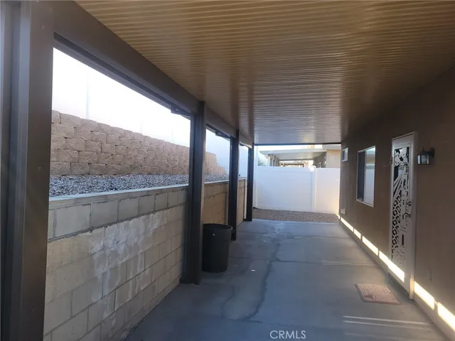 $1,950 | 16751 Silica Drive, Victorville, CA 92395