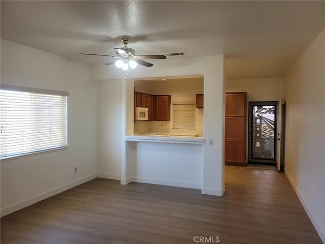 $1,950 | 16751 Silica Drive, Victorville, CA 92395