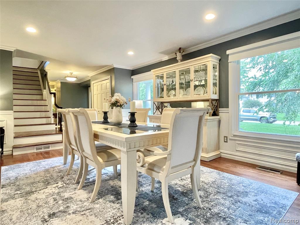 153 Aintree Road Rochester, MI 48306 - Photo 16 of 57