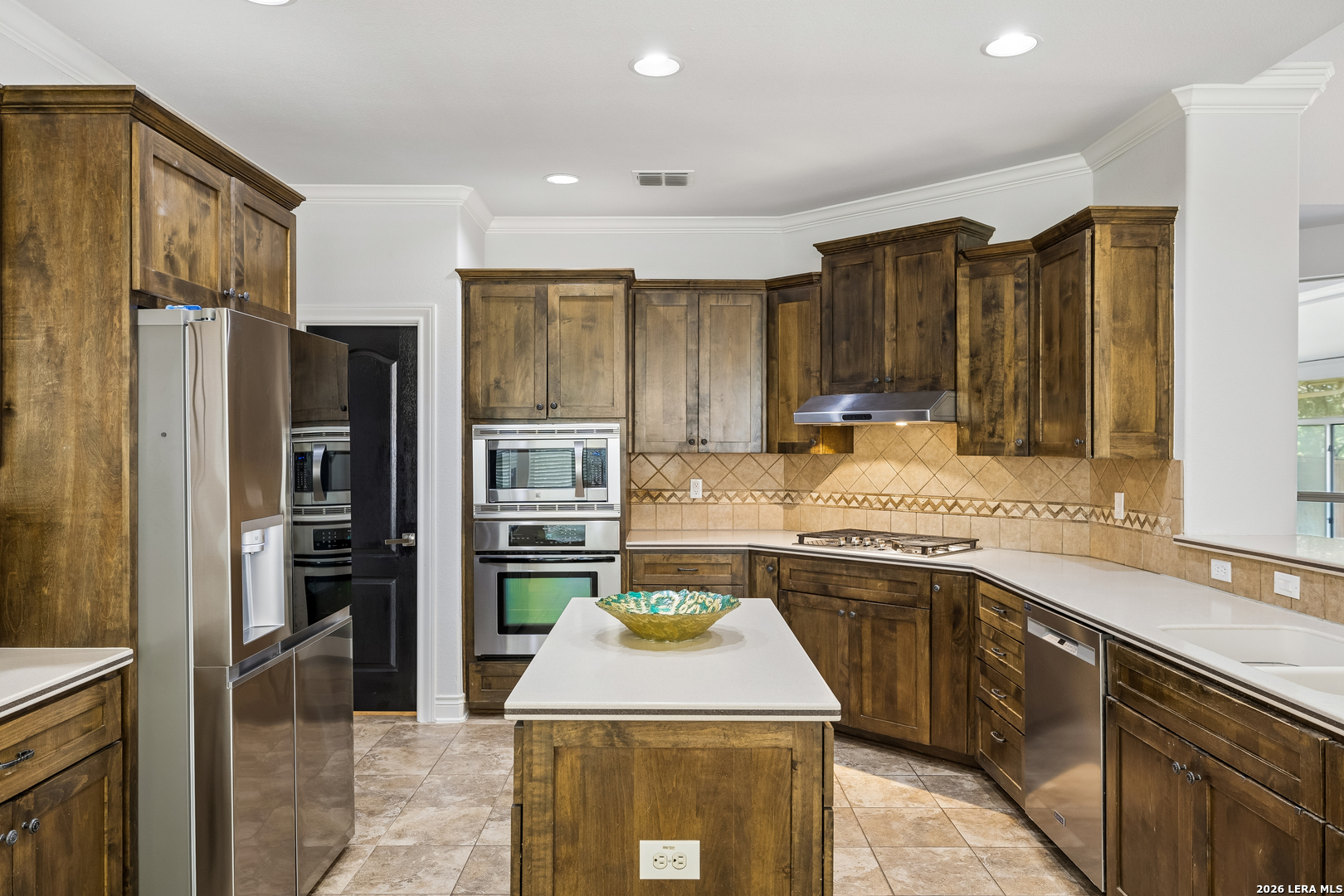13326 Wind Ridge Helotes, TX 78023 - Photo 15 of 46