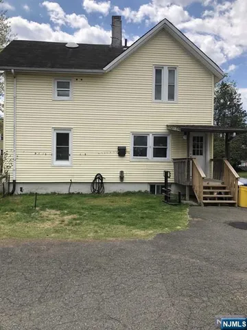 $2,700 | 229 Milford Avenue, New Milford, NJ 07646