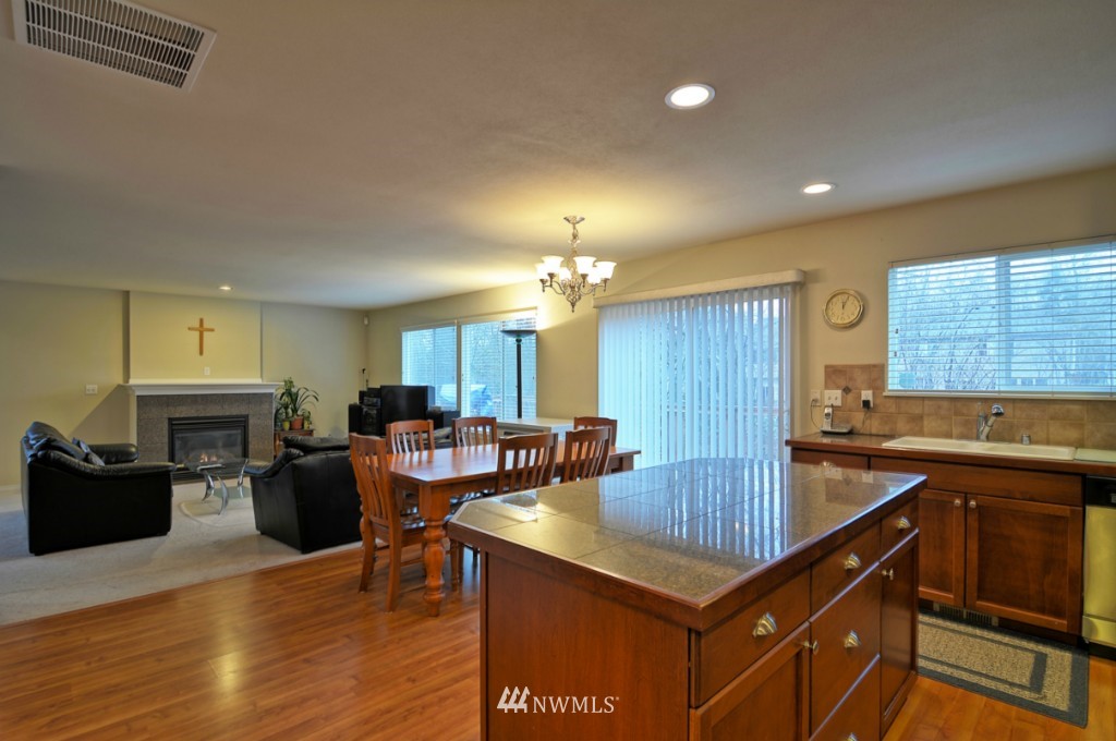 2325 194th Street Southeast Bothell, WA 98012 - Photo 11 of 21