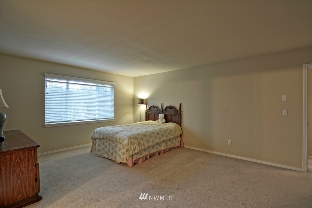 2325 194th Street Southeast Bothell, WA 98012 - Photo 13 of 21