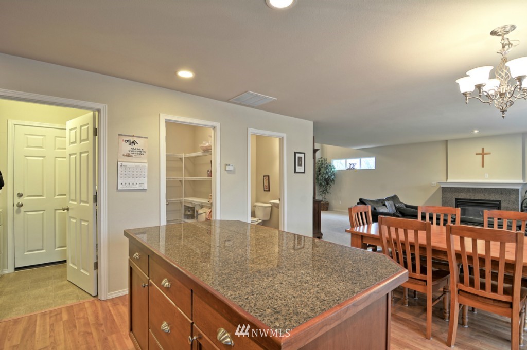 2325 194th Street Southeast Bothell, WA 98012 - Photo 10 of 21