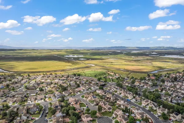 $570,000 | 1007 Mayfield Way, Suisun City, CA 94585