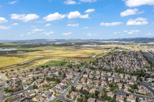 $570,000 | 1007 Mayfield Way, Suisun City, CA 94585