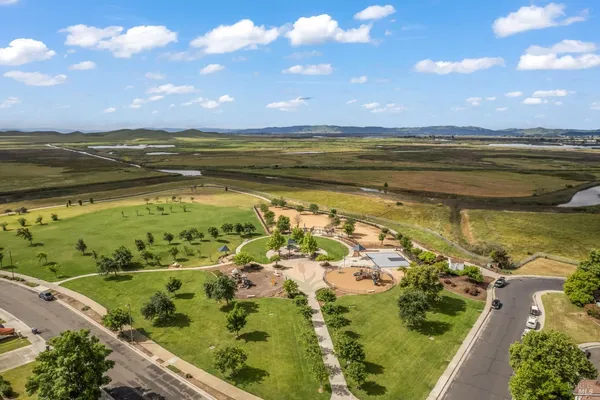 $570,000 | 1007 Mayfield Way, Suisun City, CA 94585
