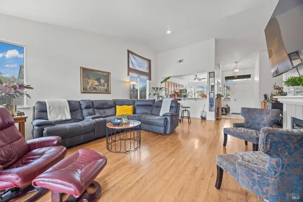 $570,000 | 1007 Mayfield Way, Suisun City, CA 94585