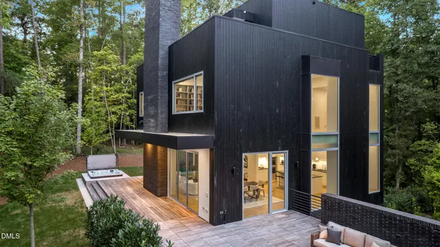 $3,300,000 | 711 Berryhill Drive, Chapel Hill, NC 27516